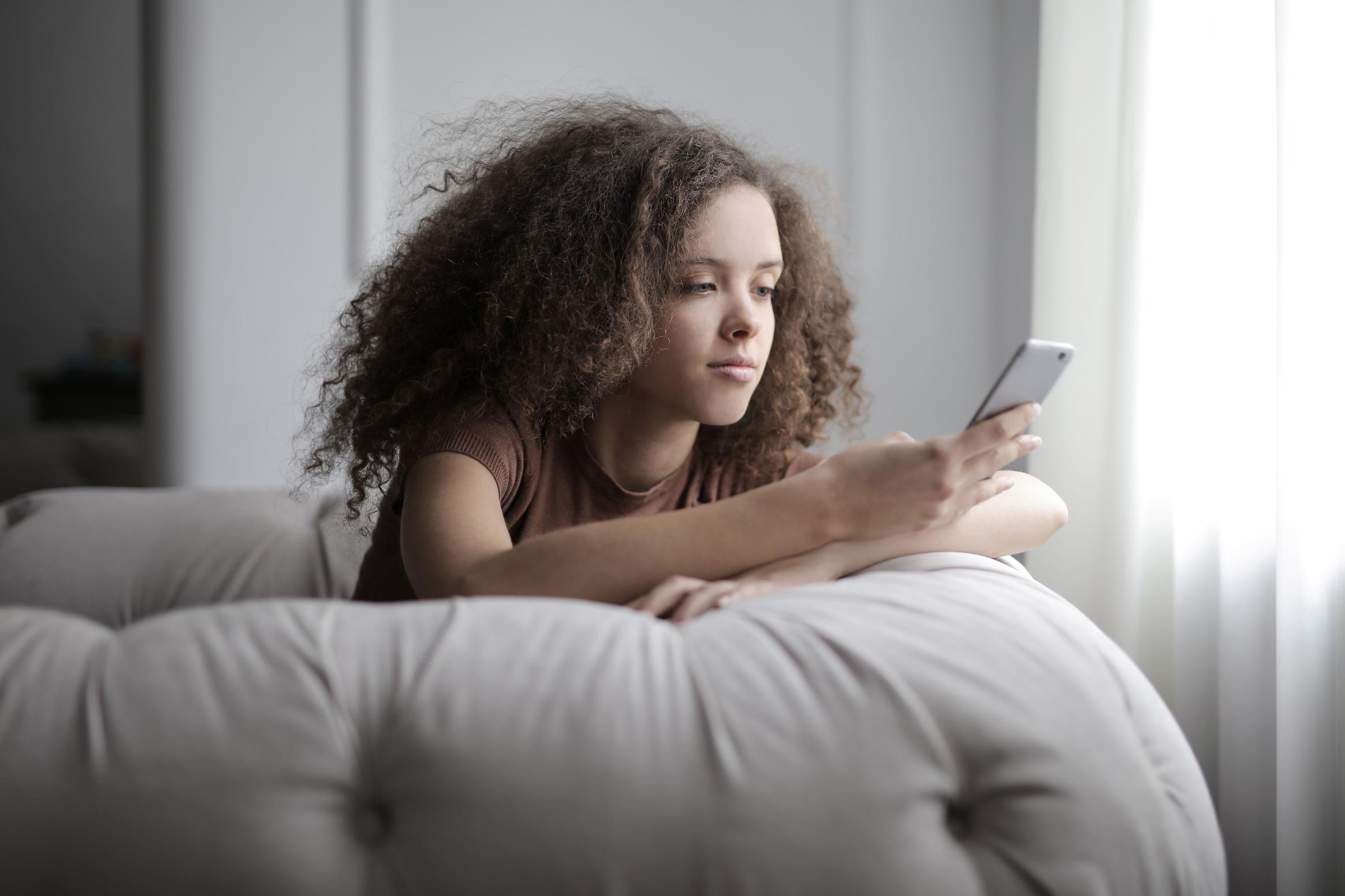 What Does It Mean to Borrow Money Online?